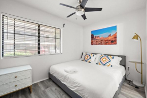 Cozy and Stylish 1B1B in Old Town